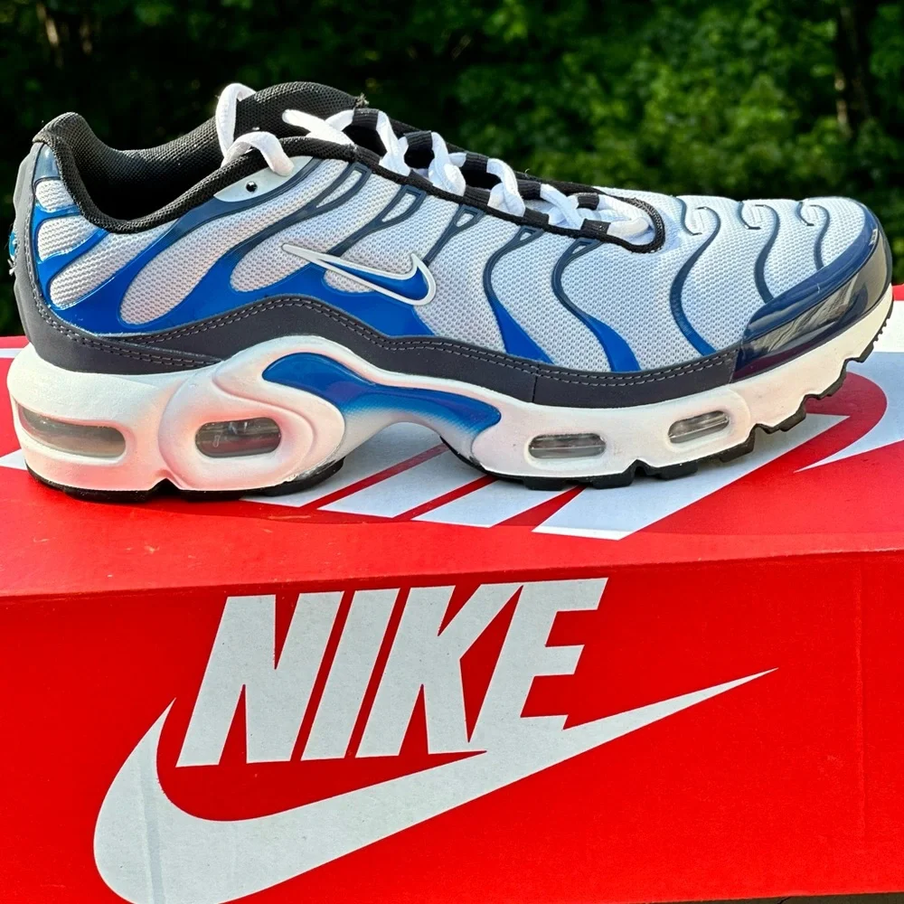 Nike Air Max Plus GS Casual Sneaker NEW Size US 7 Youth (fits Womens 8.5)